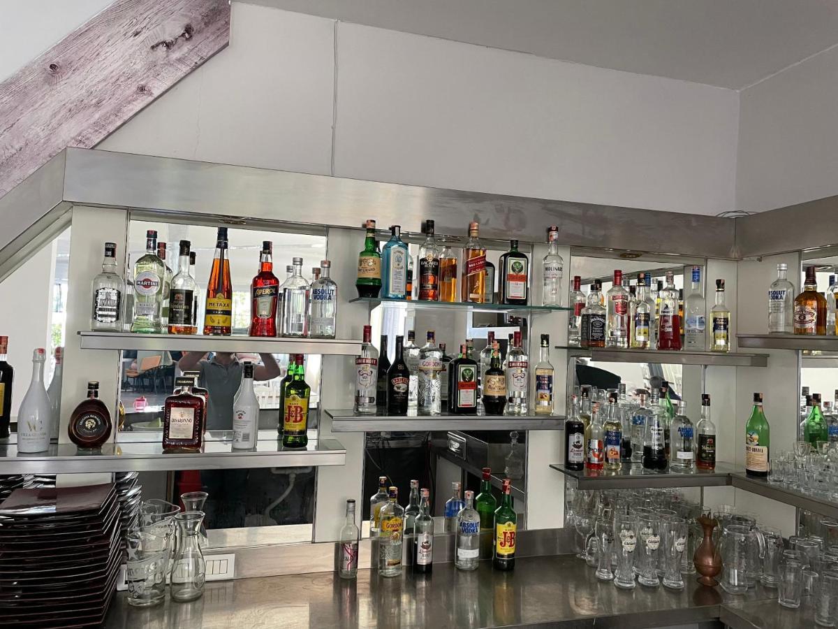 Sanremo Hotel Restorant Shkallnur Ngoại thất bức ảnh