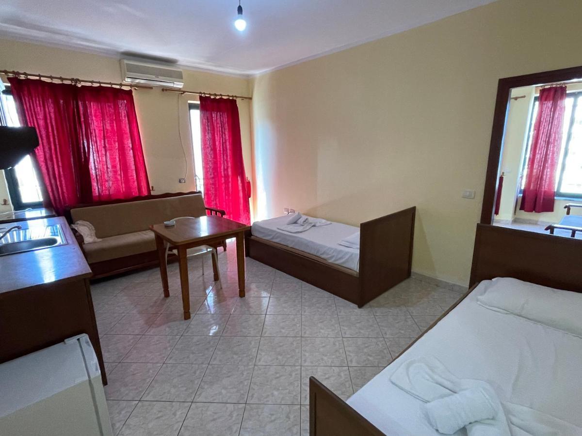 Sanremo Hotel Restorant Shkallnur Ngoại thất bức ảnh