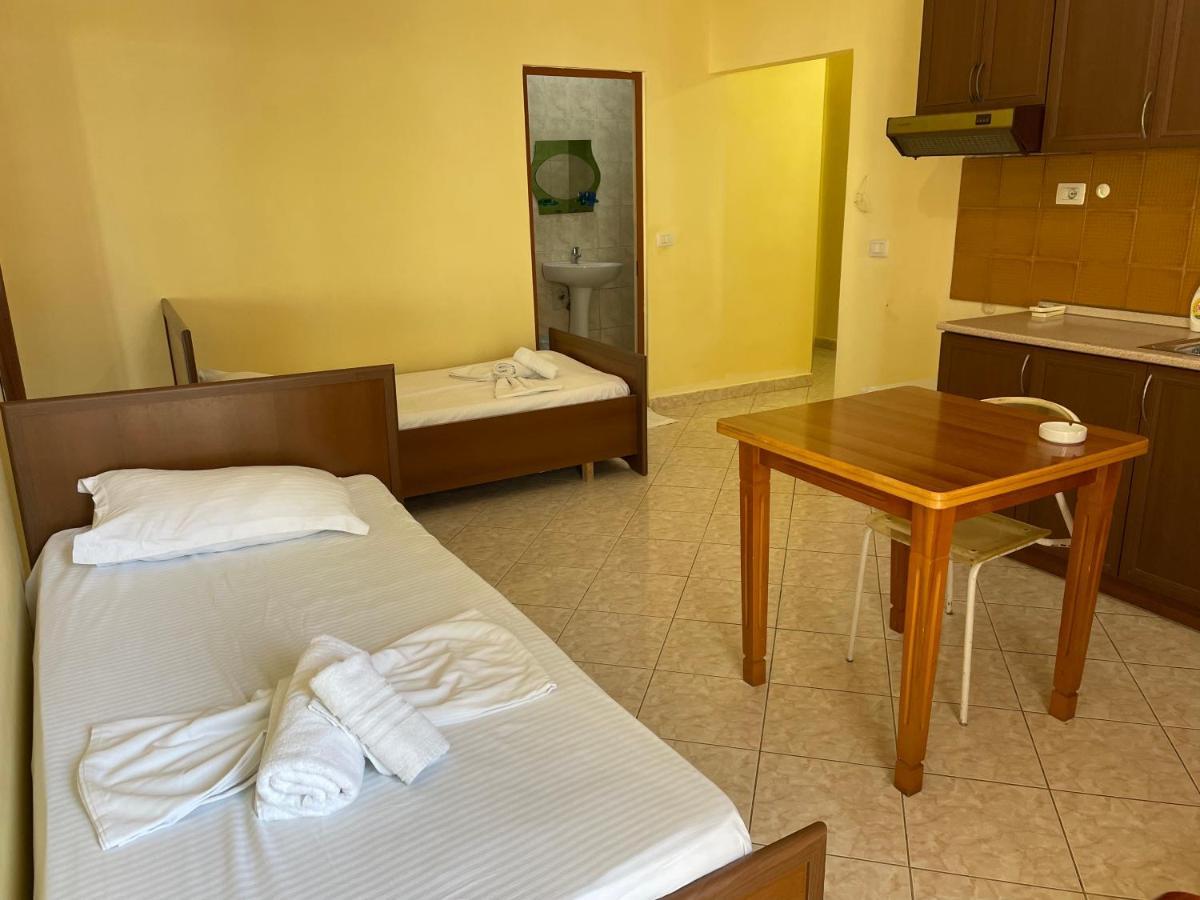Sanremo Hotel Restorant Shkallnur Ngoại thất bức ảnh