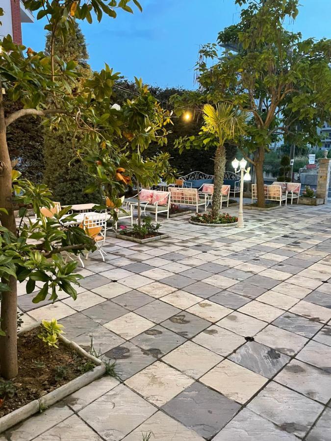 Sanremo Hotel Restorant Shkallnur Ngoại thất bức ảnh