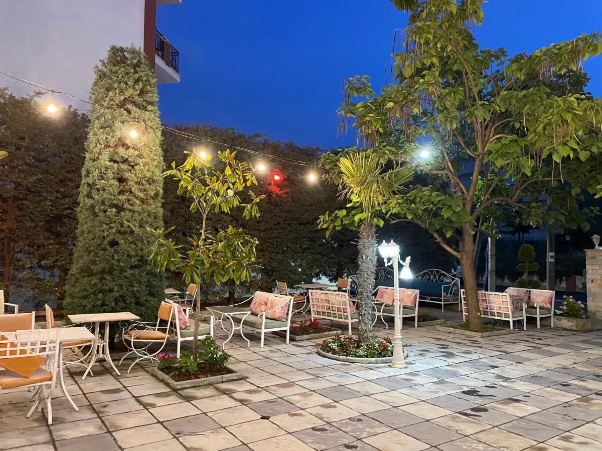 Sanremo Hotel Restorant Shkallnur Ngoại thất bức ảnh