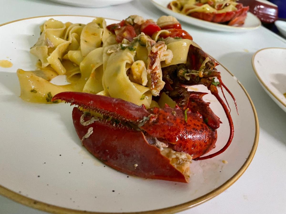 Sanremo Hotel Restorant Shkallnur Ngoại thất bức ảnh
